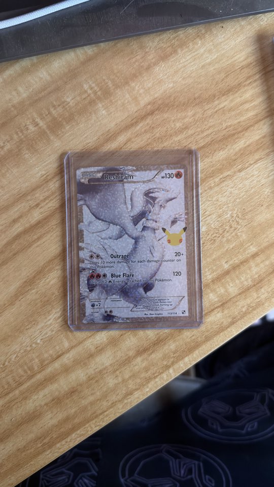 Pokémon TCG: Reshiram 113/114 Full Art Holo - Celebrations