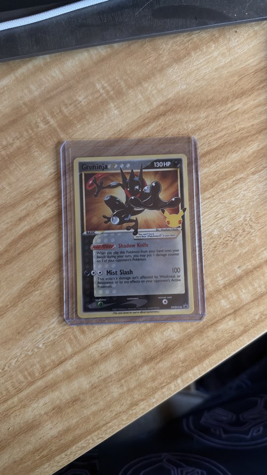 Pokémon TCG Karta Greninja SWSH144 Celebrations Promo