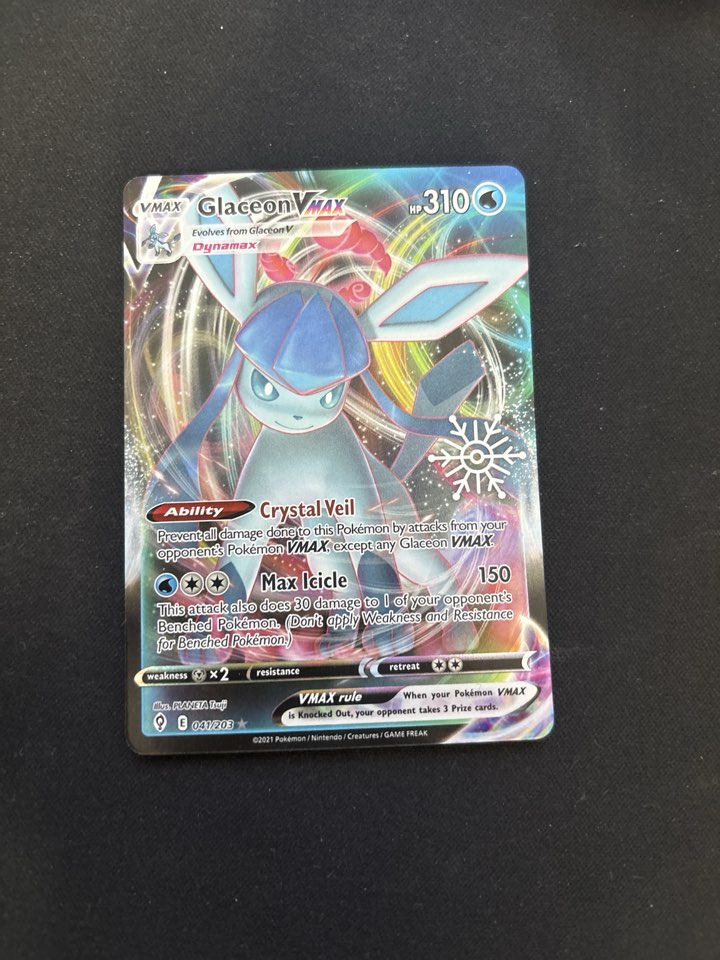 Glaceon VMAX (041/203)